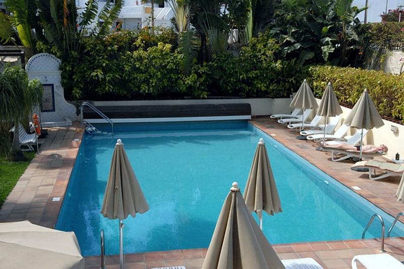 Hotel Nogalera à San Bartolomé Extérieur photo
